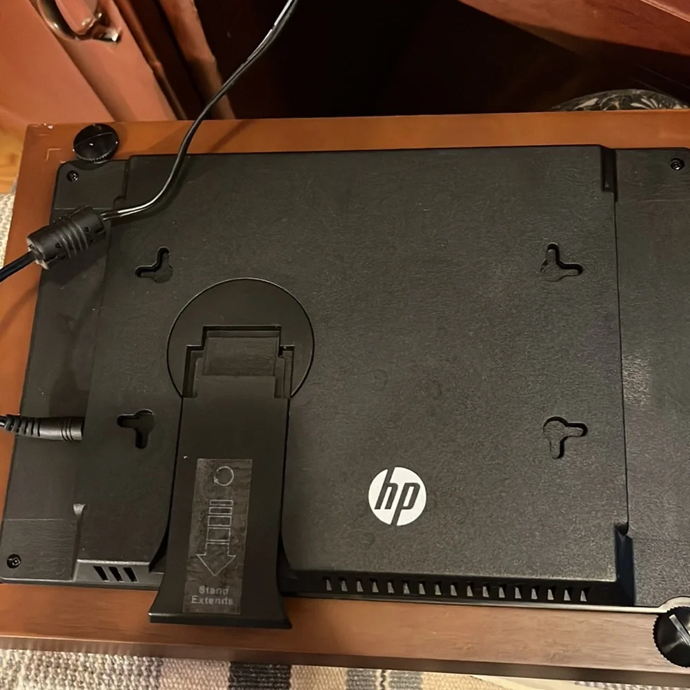 Like new no box HP digital photo frame model #df1010v1 10.1” digital frame